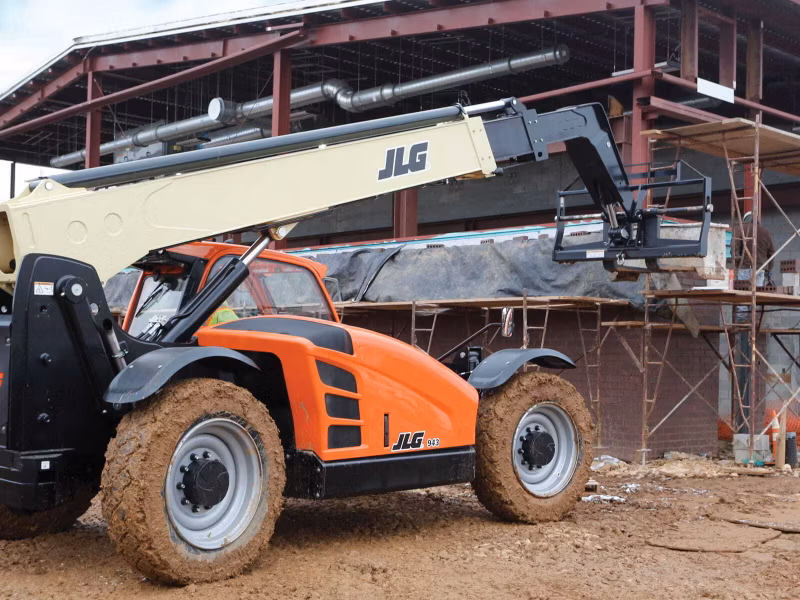 2026 JLG 943 - Image 2