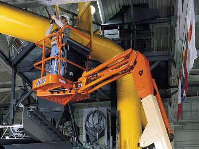 2026 JLG E300AJP 4