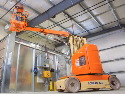2025 JLG 32E 2
