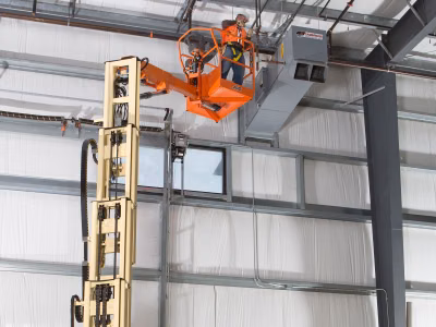 2025 JLG 32E 4