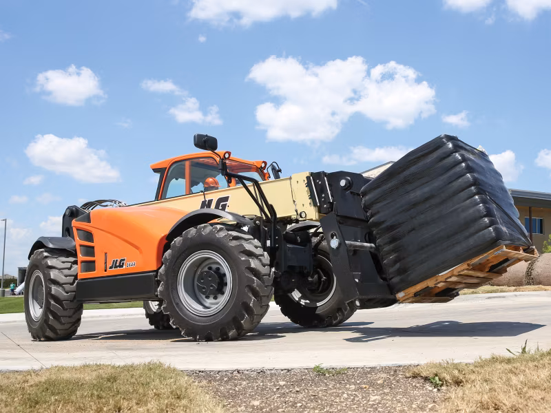 2026 JLG 1644 High Capacity Model - Image 5