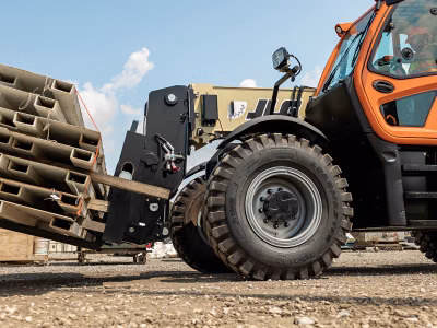 2025 JLG 2733 High Capacity Model 3