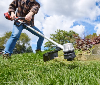2026 Toro 60V Max* 14" (35.56 cm) / 16" (40.64 cm) Brushless String TriMmer Bare Tool (51830T) 5