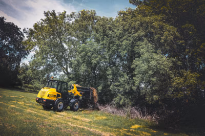 2025 Gehl AL650 8