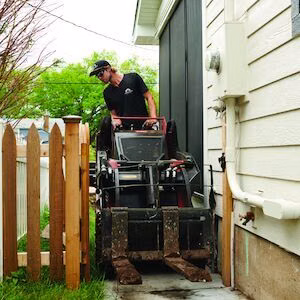 2026 Toro Dingo® TX 427 Narrow Track (22321) 7