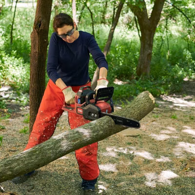 2025 Toro 60V MAX* 16 in (40.6 cm) Brushless Chainsaw with 2.5Ah battery(51850) 7