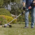 2025 Toro 60V Max* 14" (35.56 cm) / 16" (40.64 cm) Brushless String TriMmer (51830) - Image 12