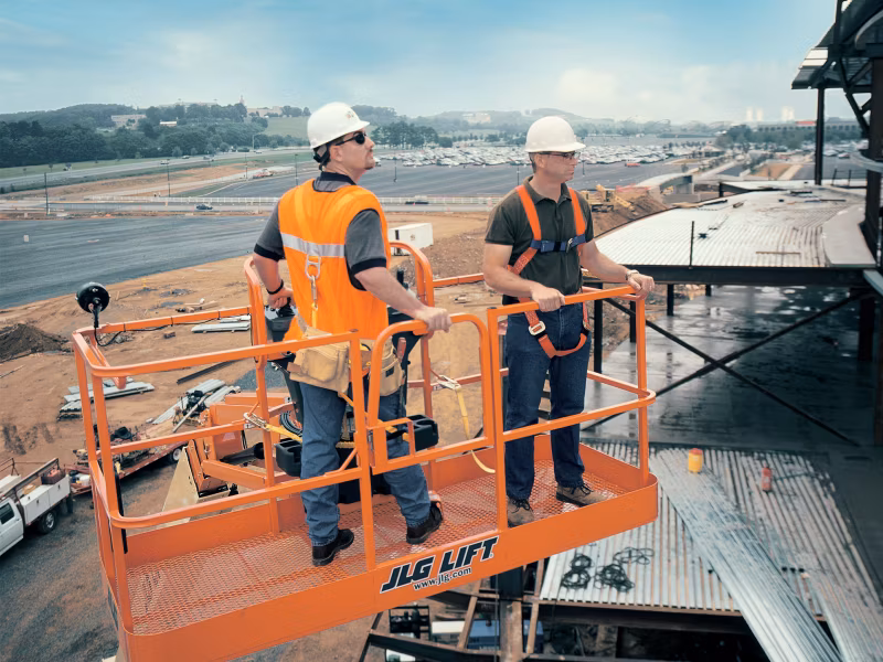 2025 JLG 800S - Image 2