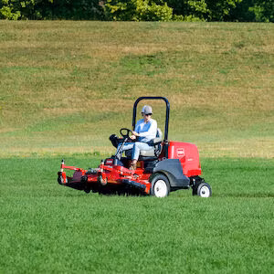 2025 Toro Groundsmaster® e3300 (31802) - Image 14