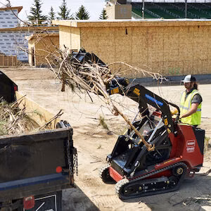 2026 Toro Dingo® TX 1000 TURBO Track Loader, Wide (22588) 5