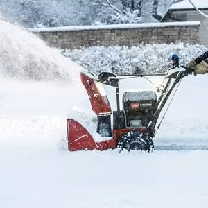 2026 Toro 60V Max* 24 In. (61 Cm) Power Max E24 Two-Stage Snow Blower (39925) - Image 16