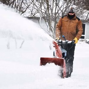 2026 Toro 60V Max* 24 In. (61 Cm) Power Max E24 Two-Stage Snow Blower (39925) 17